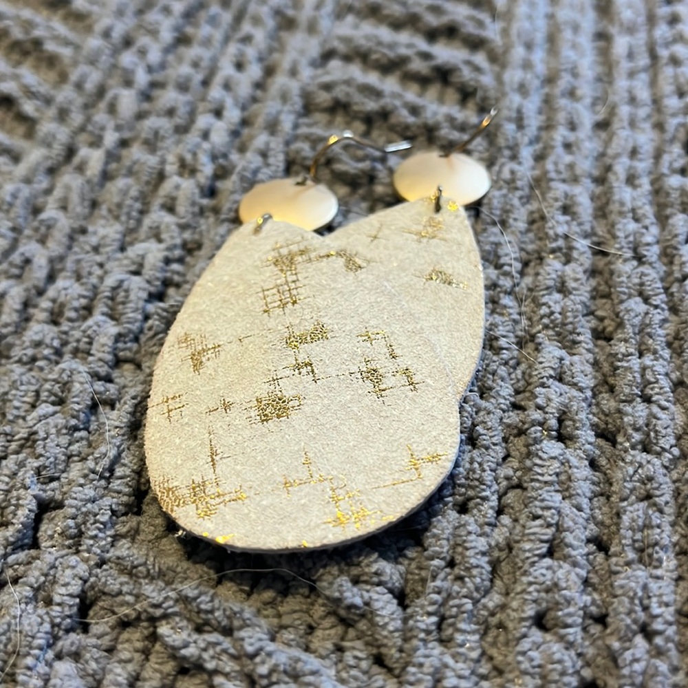 Pierced dangle earrings